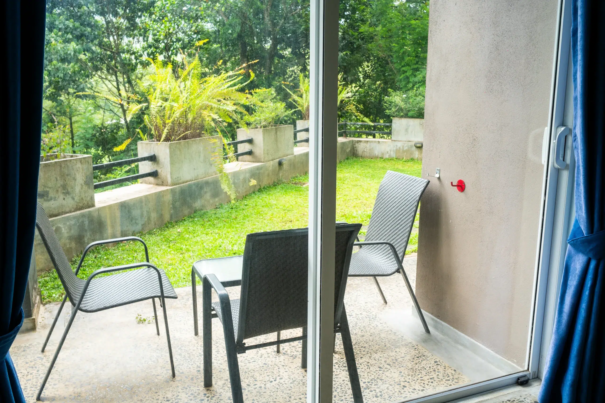 royal-peak-standard-room